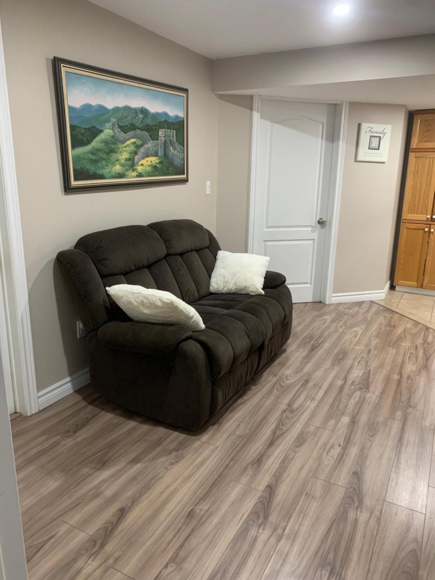 1 Room In A Cozy And Beautiful Basement Guelph Exteriör bild